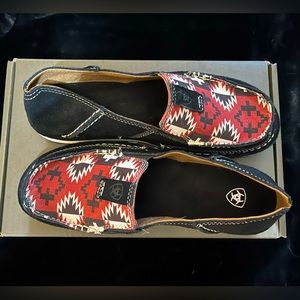 Ariat Black/Red Aztec Cruiser Size 8.5